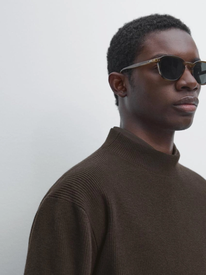 Вязанный свитер из хлопковой смеси с маканым воротником