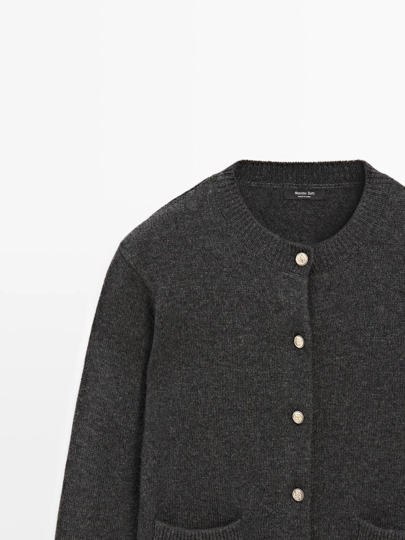 Кардиган из вязаного полотна с золотыми пуговицами