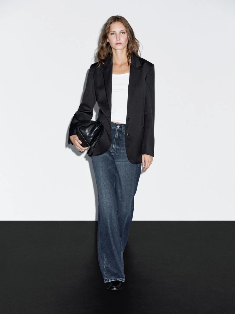 Пиджак из 100% экстра тонкой шерсти на две пуговицы