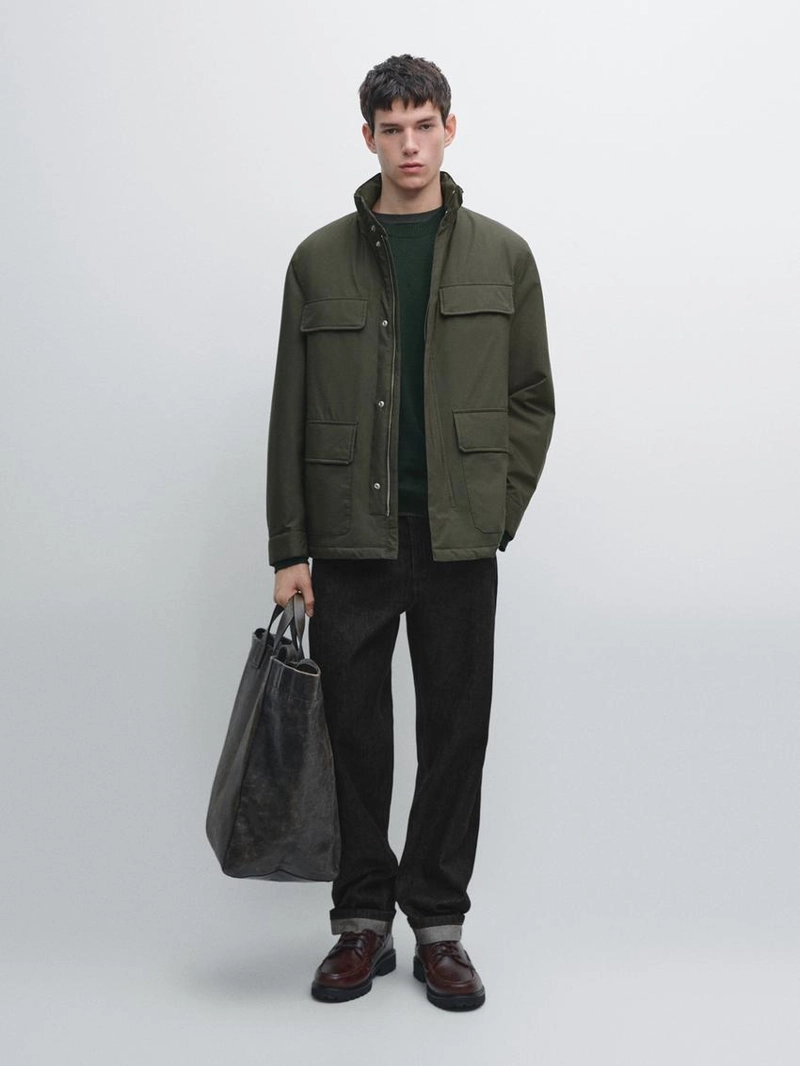 Пуховик с карманами и водоотталкивающей отделкой