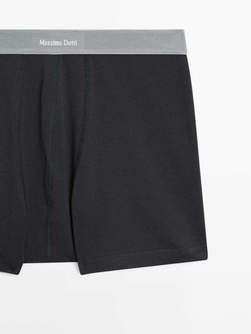 Трусы с логотипом на поясе