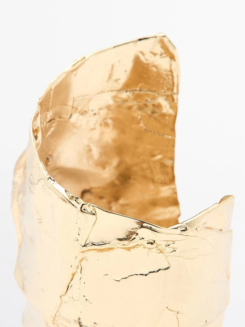 Неправильно формованный браслет