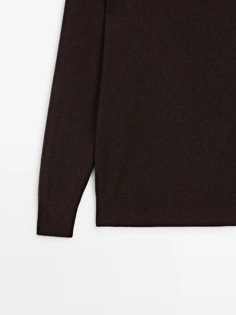 Вязанный свитер с высоким воротником из 100% кашемира