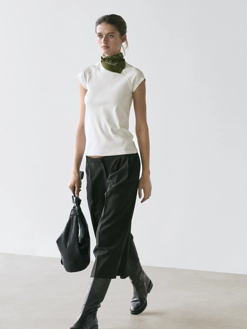 Хлопковая футболка с короткими реглановыми рукавами