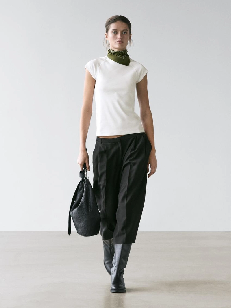 Хлопковая футболка с короткими реглановыми рукавами