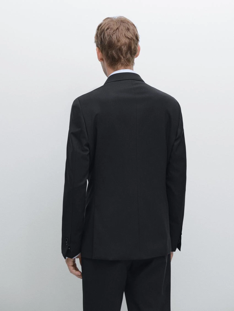 Пиджак с лацканами