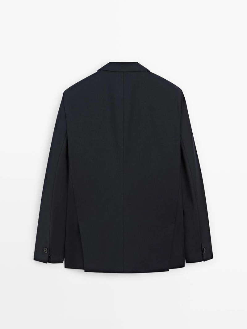 Пиджак с лацканами