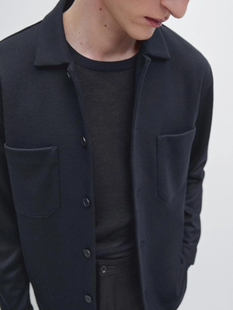 Овершерт с пуговичными карманами