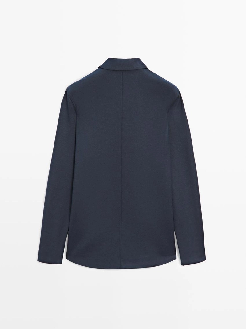 Овершерт с пуговичными карманами