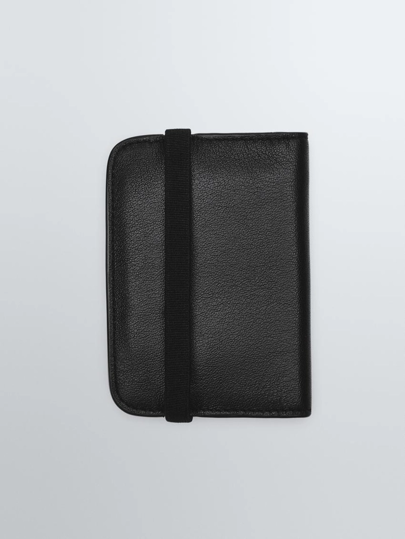 Картхолдер из натуральной кожи с клапаном
