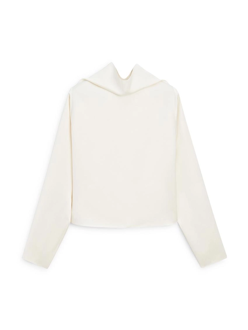 Топ с V-образным вырезом - STUDIO