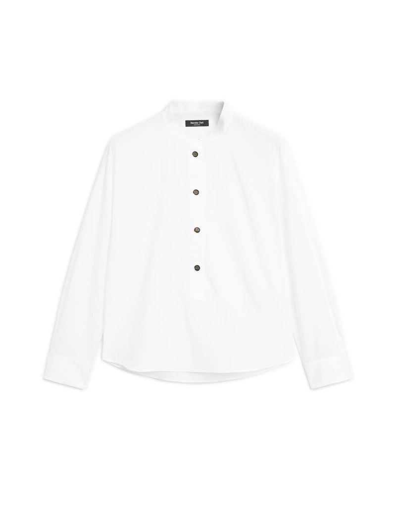 Рубашка с отложным воротником и золотыми пуговицами