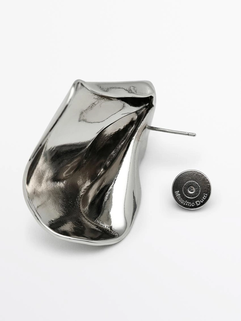 Средние серьги с складками