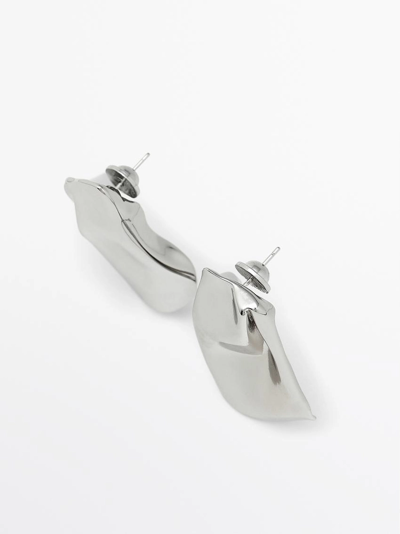 Средние серьги с складками