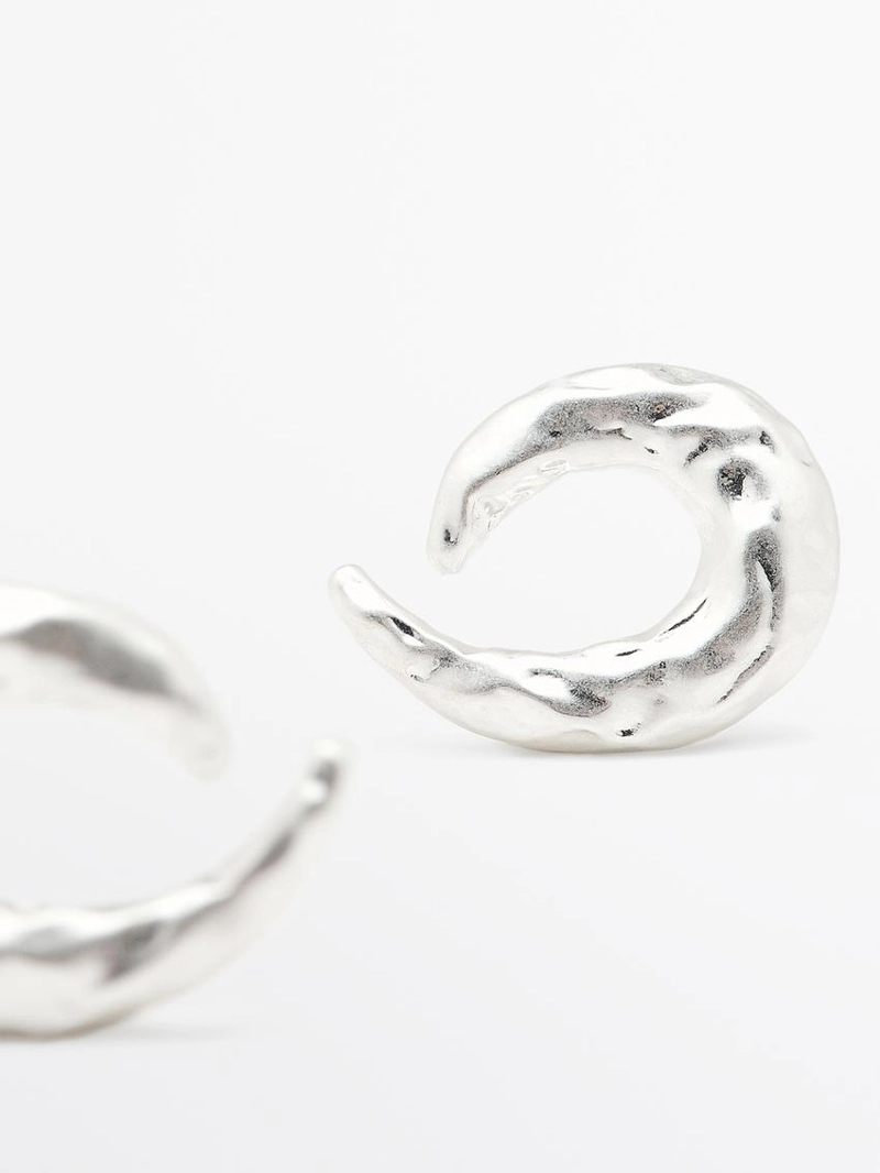 Серьги-кольца с текстурой