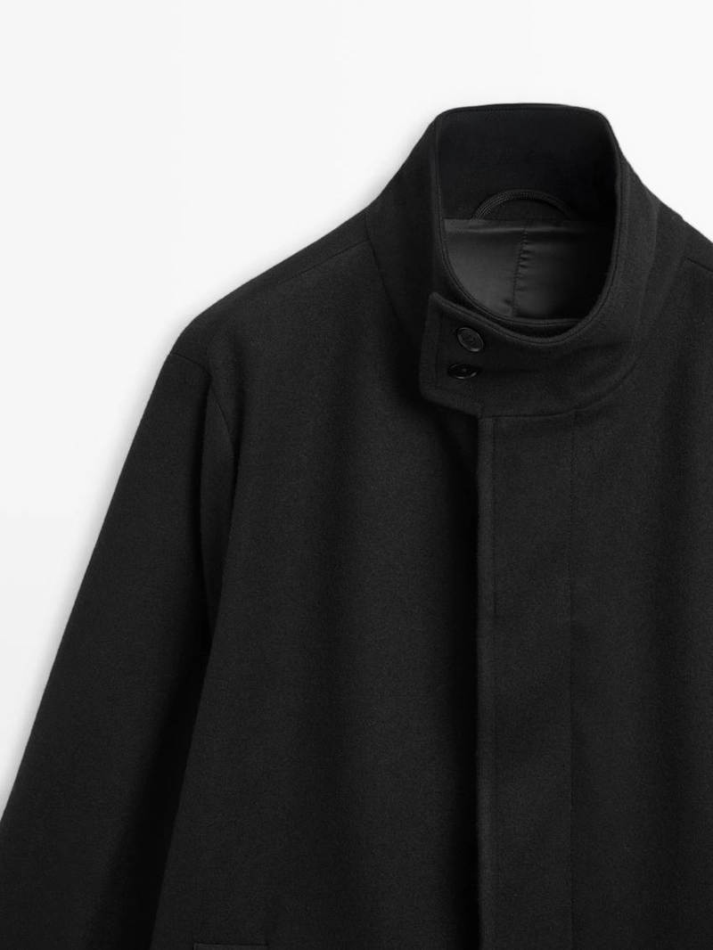 Длинное пальто с высоким воротником из 100% шерсти