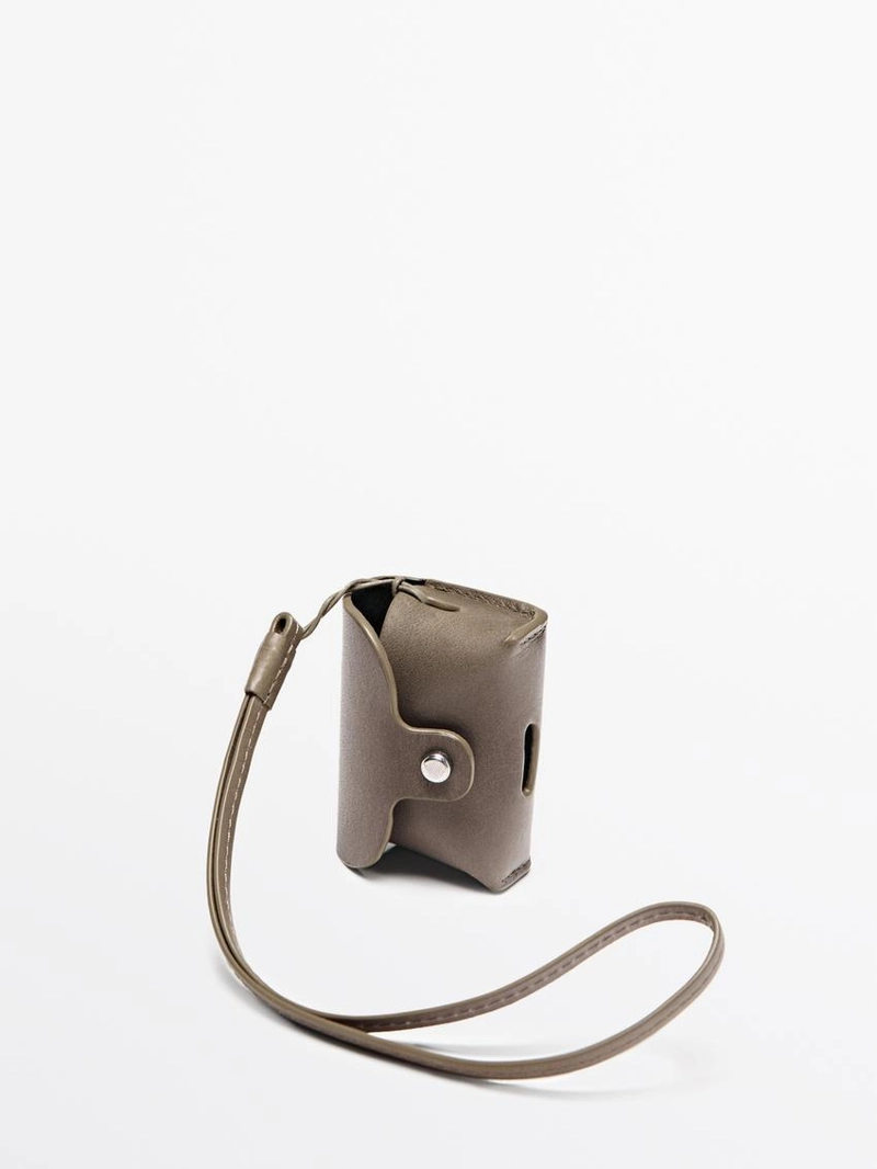 Чехол для AirPods из натуральной кожи