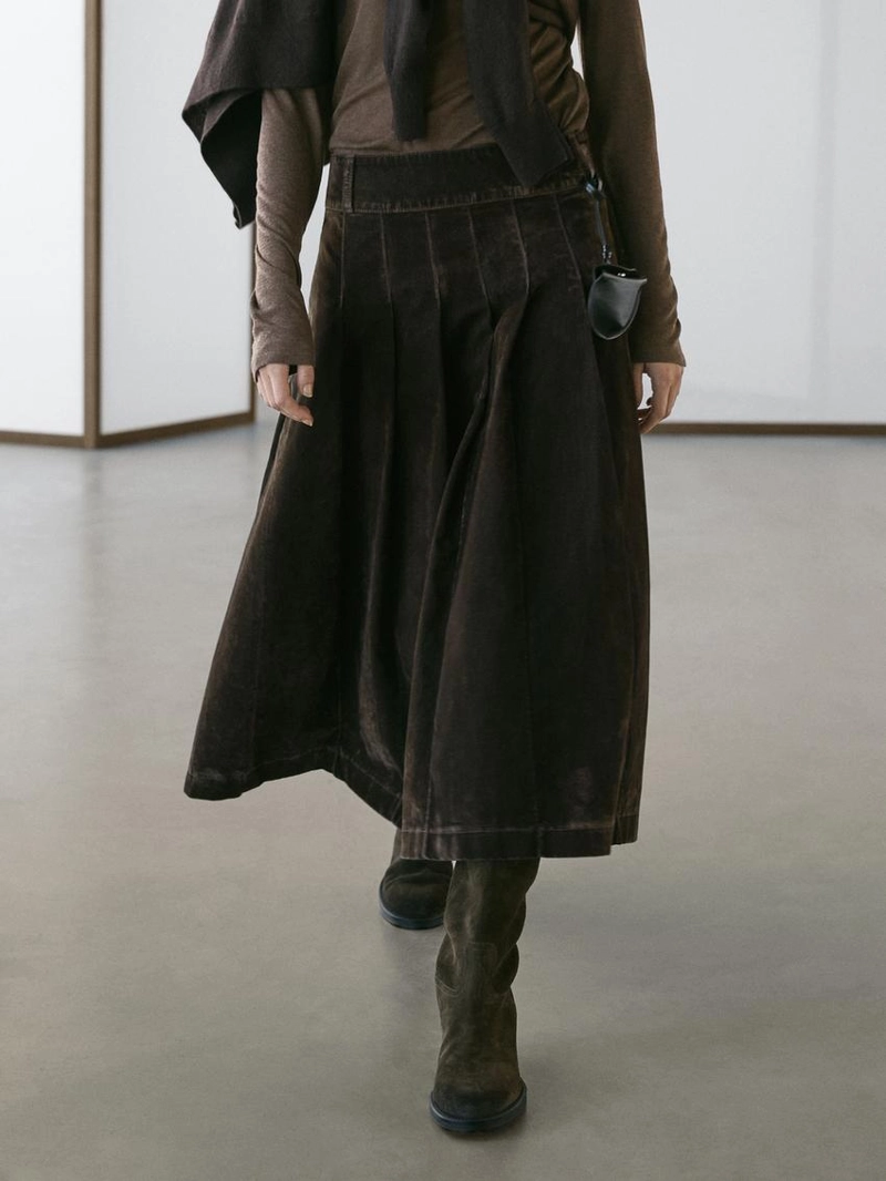 Джинсовая миди-юбка с коробочными складками