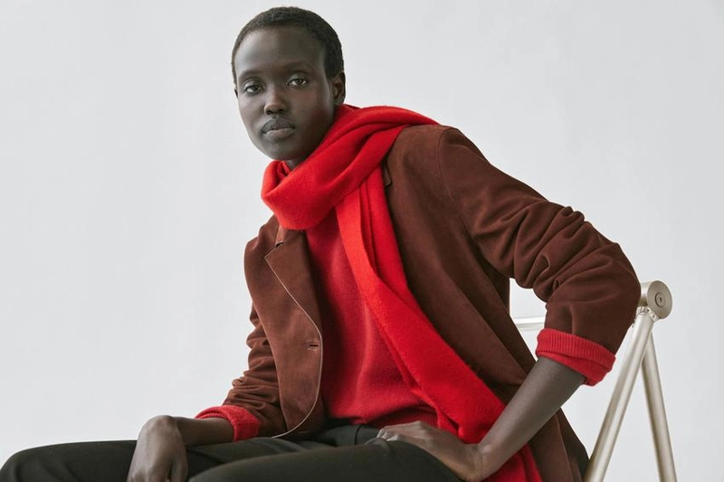 Шарф из 100% кашемира с кисточками