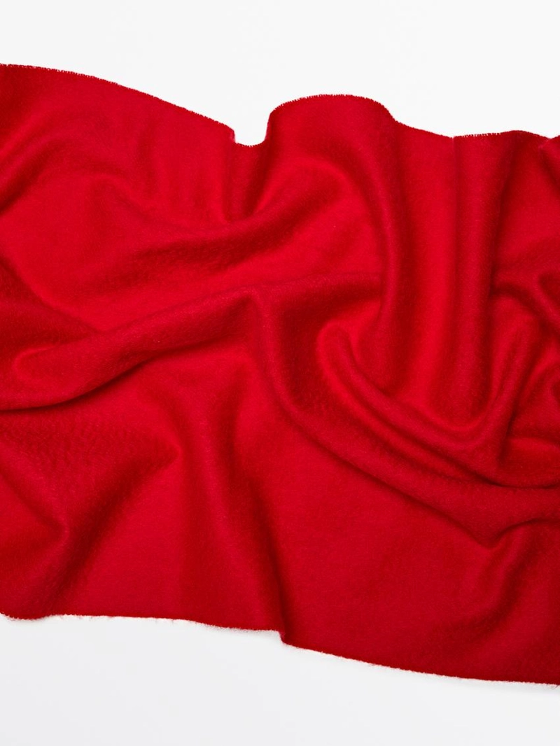 Шарф из 100% кашемира с кисточками