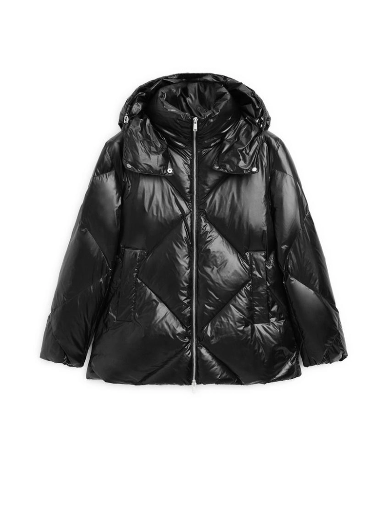 Куртка на пуговицах 80% - 20% пуха и пера, устойчивая к воде