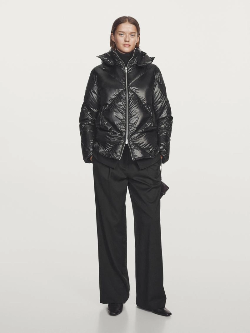 Куртка на пуговицах 80% - 20% пуха и пера, устойчивая к воде