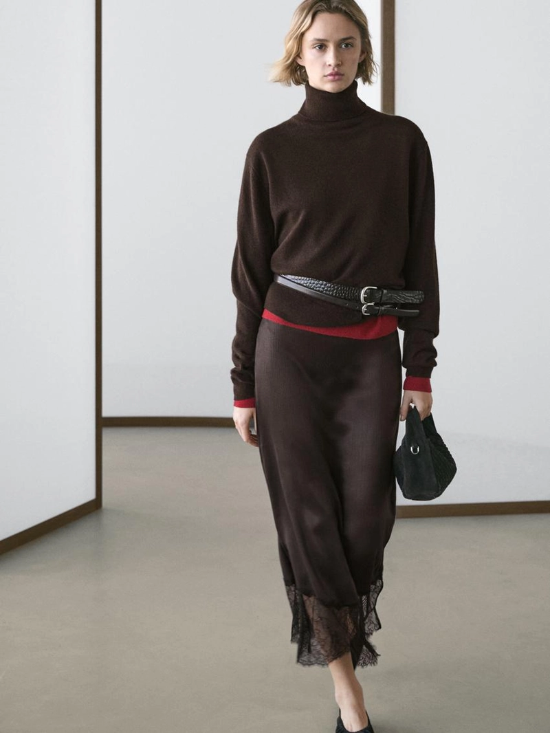 Юбка-миди с кружевными деталями