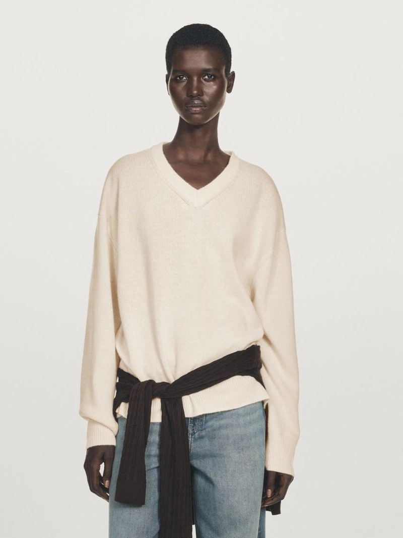 Свитер с v-образным вырезом из 100% кашемира