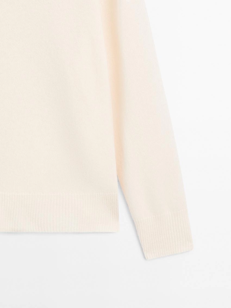 Свитер с v-образным вырезом из 100% кашемира