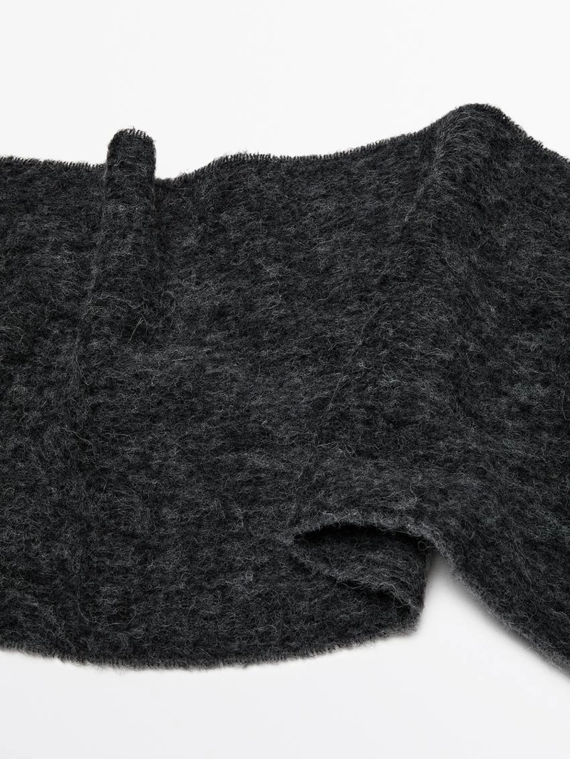 Шарф из альпакиевой смеси с бахромой