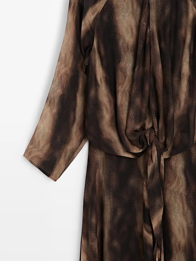 Платье с длинным рукавом в анималистический принт