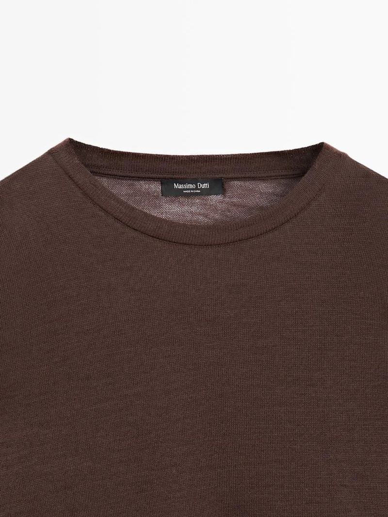 Лонгслив с кружевными деталями