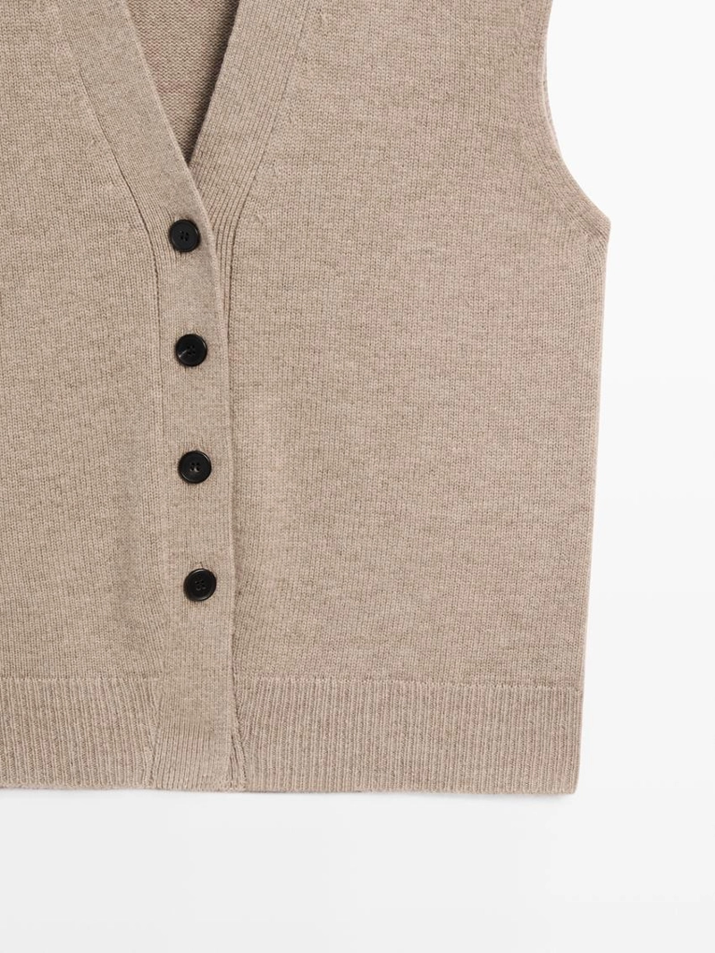 Жилет из вязаного шерстяного микса с v-образным вырезом