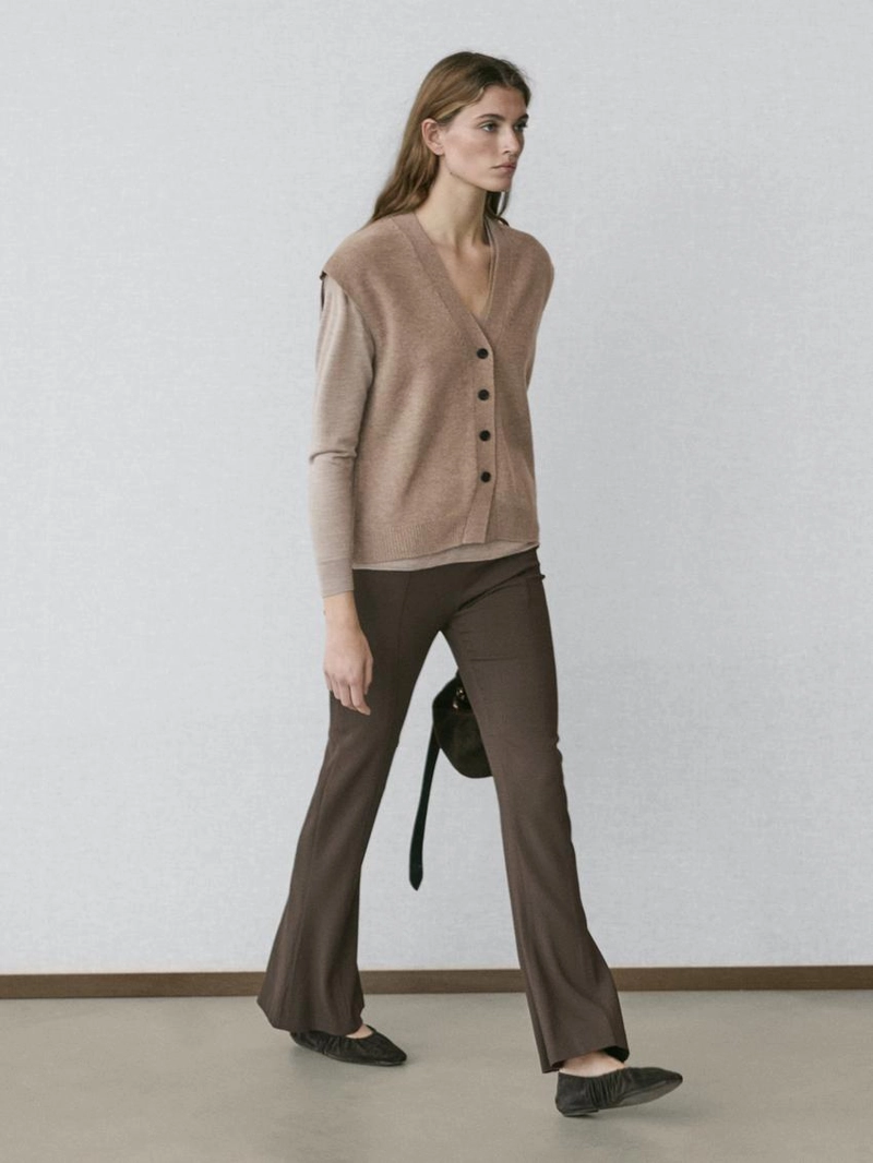 Жилет из вязаного шерстяного микса с v-образным вырезом