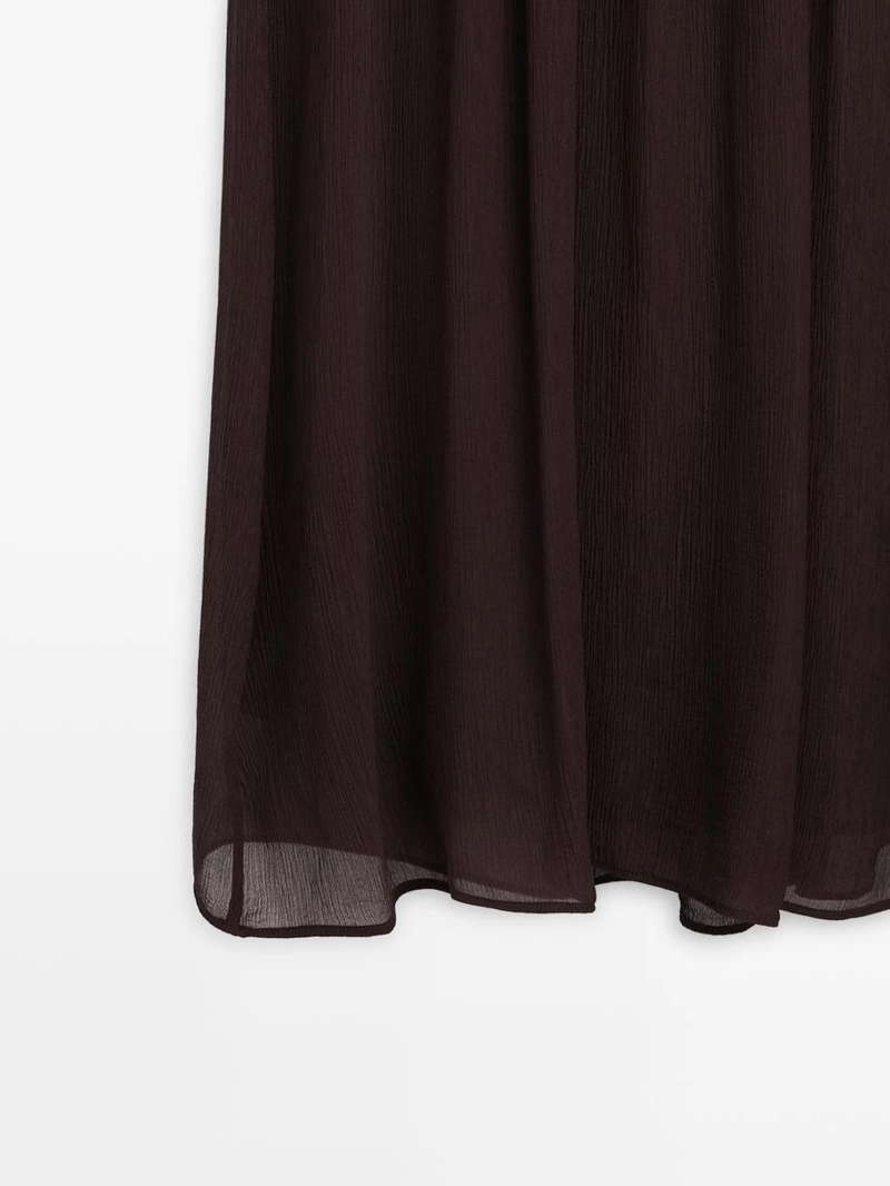 Платье миди с собранными деталями