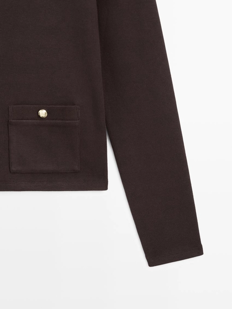 Плетеный кардиган с золотыми пуговицами