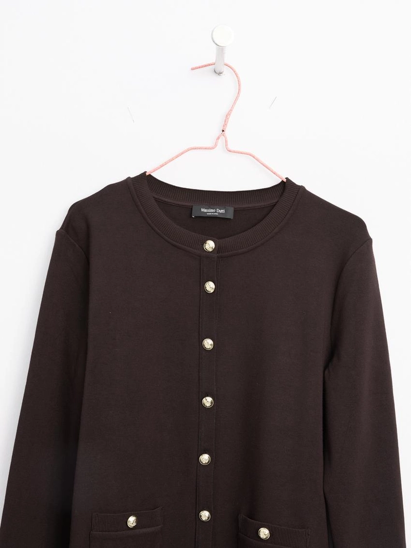 Плетеный кардиган с золотыми пуговицами