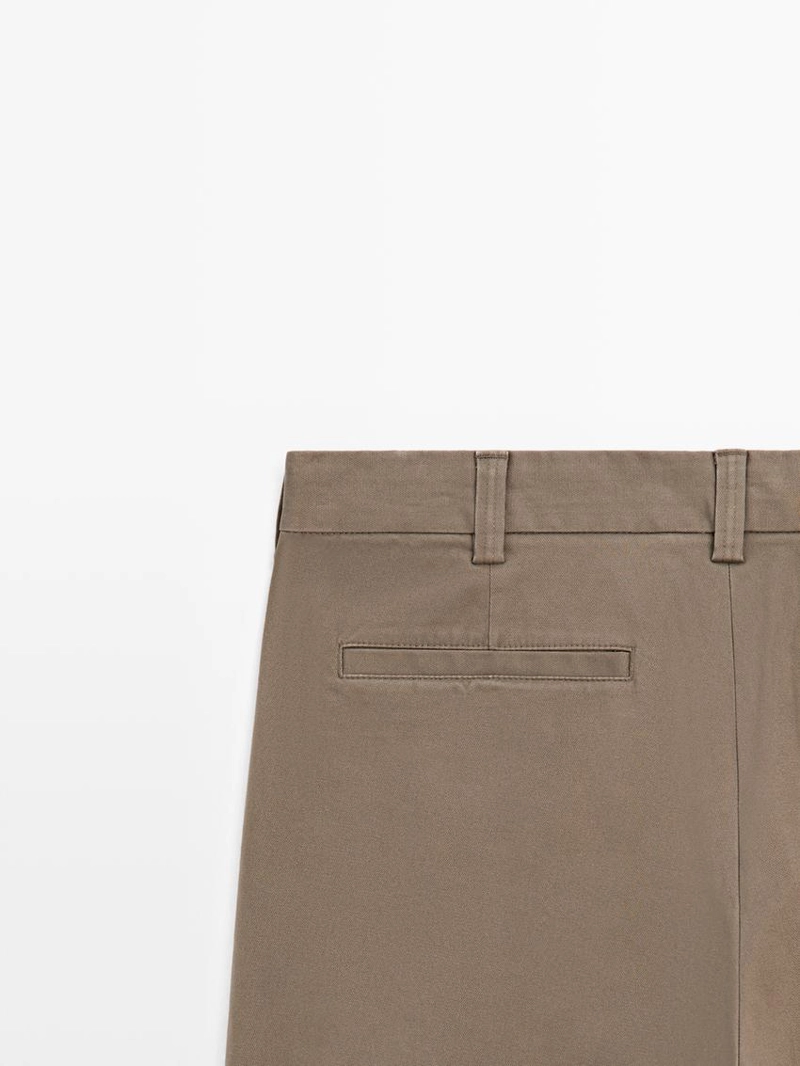 Брюки с зауженным кроем из микротекстурированного материала