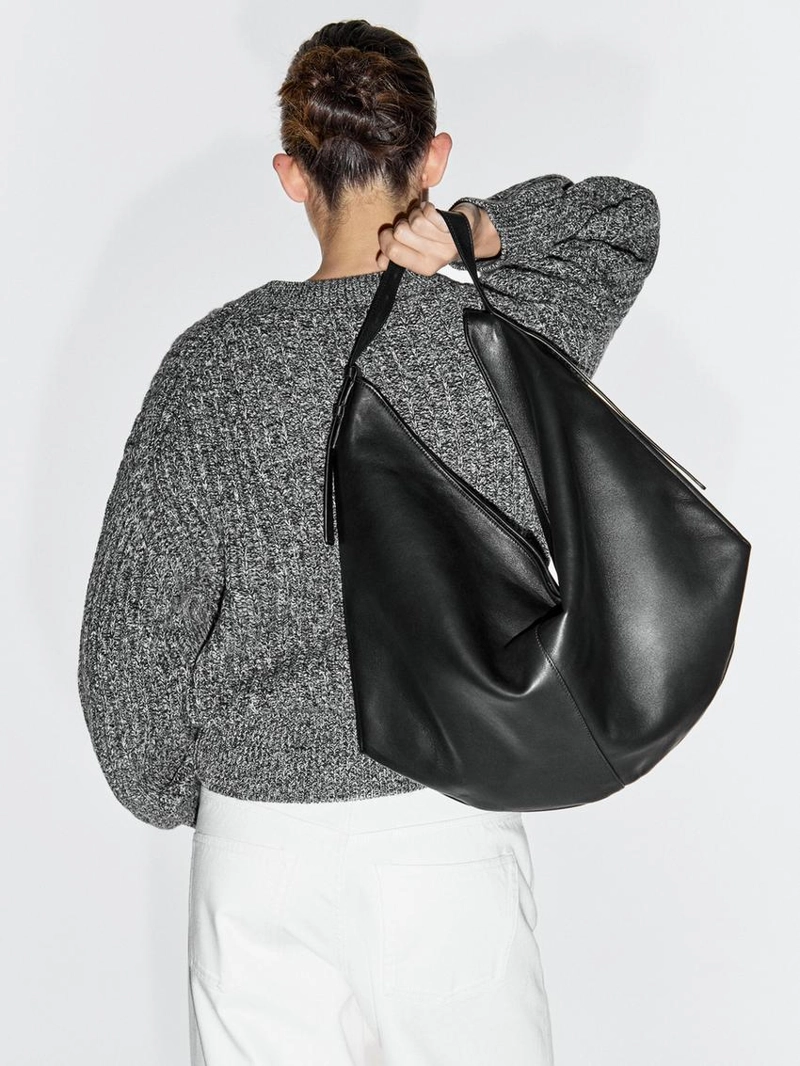 Сумка из натуральной кожи nappa среднего размера