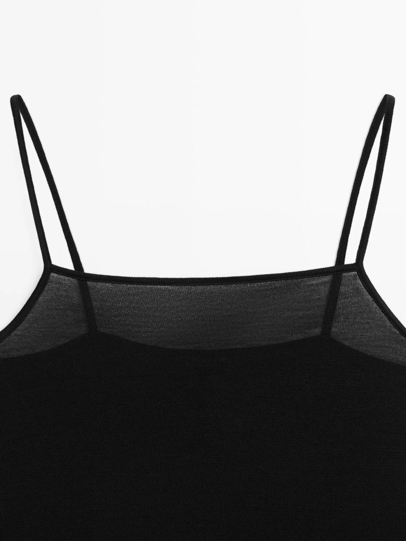 Топ бесплечный с кружевными деталями