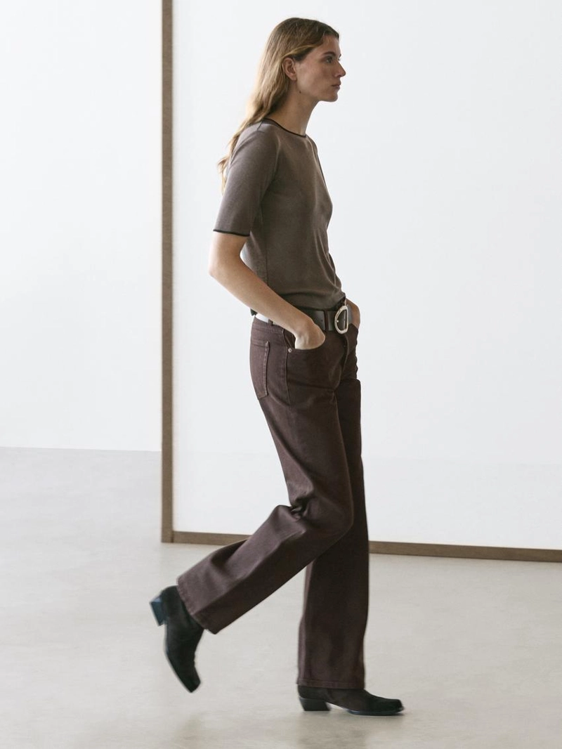 Джинсы с широкими брючинами