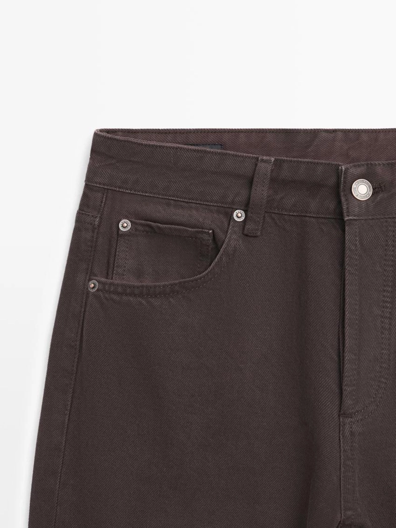 Джинсы с широкими брючинами