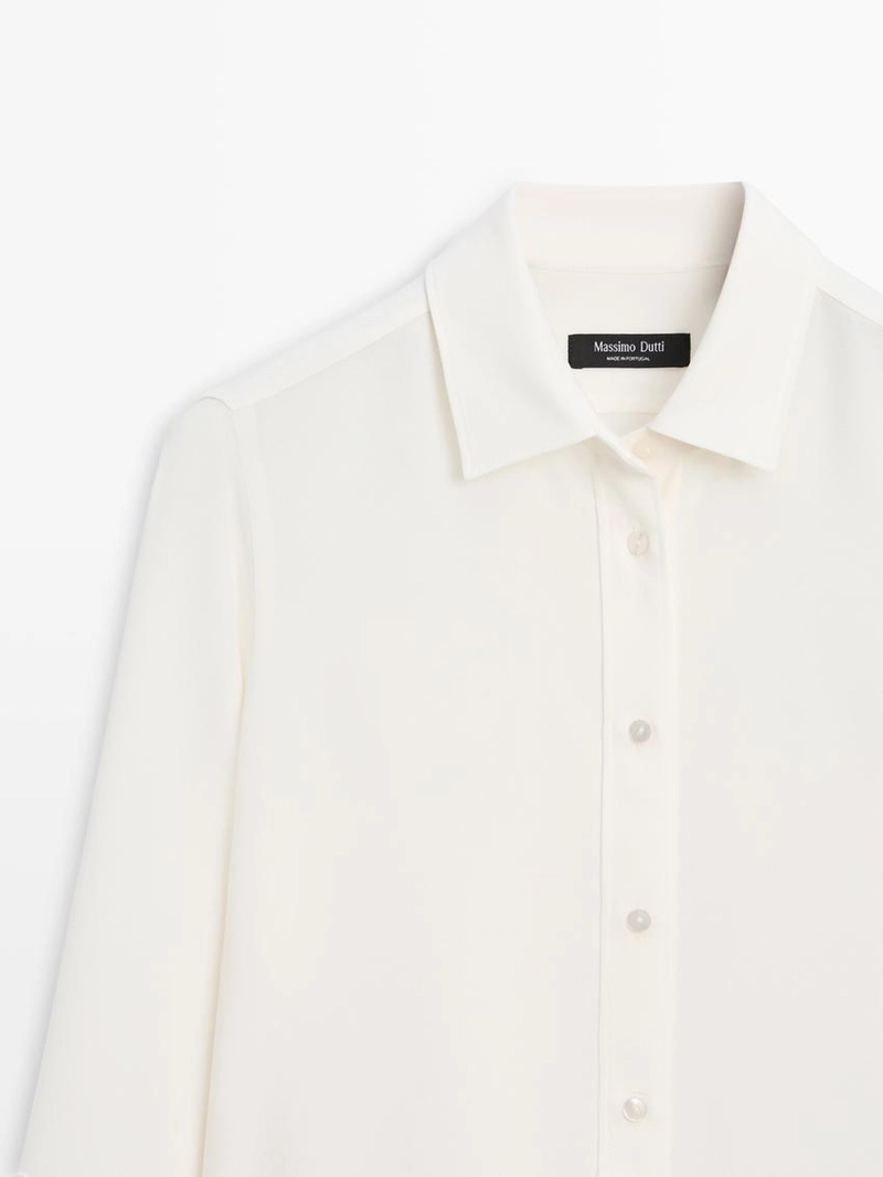 Рубашка свободного кроя с воротником