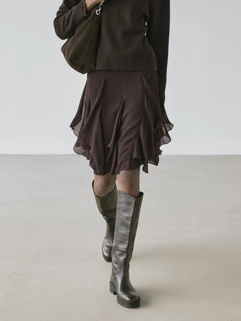 Асимметричная юбка с оборками