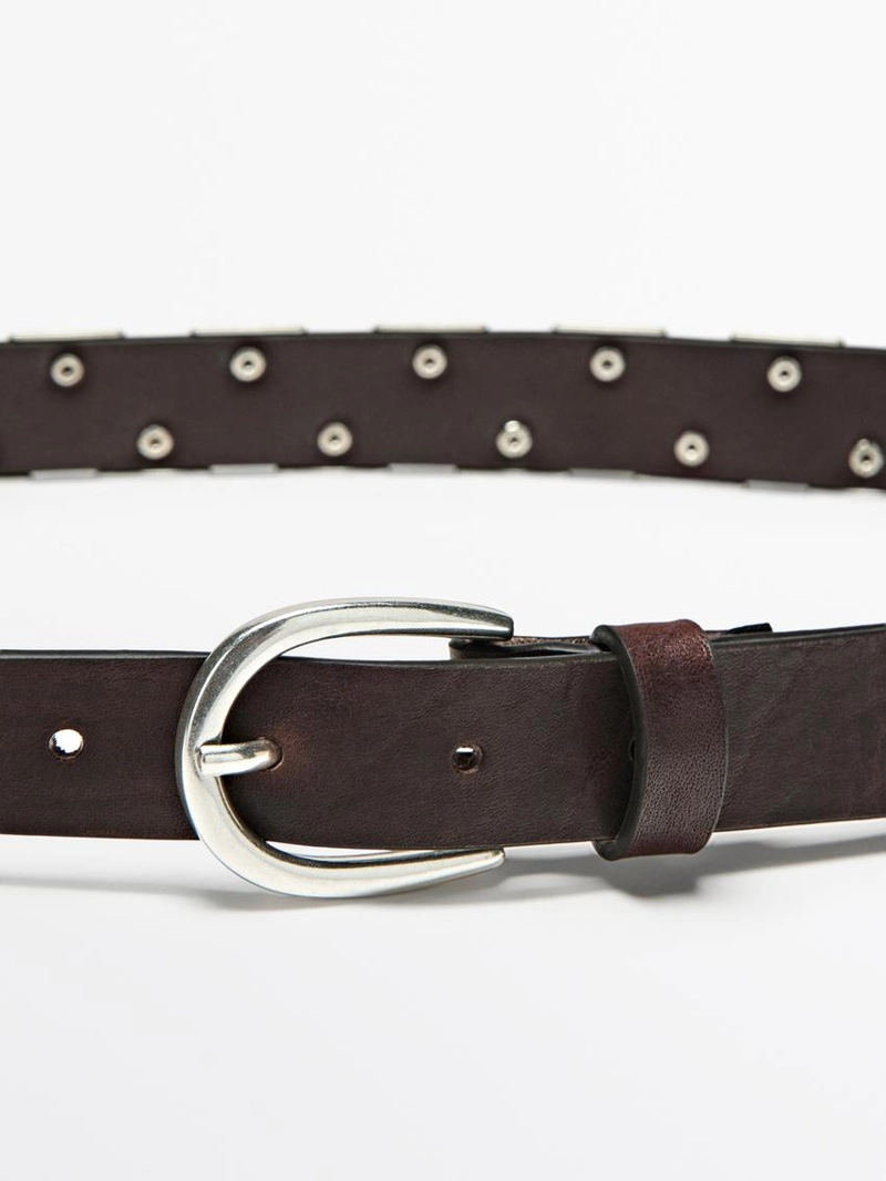 Ремень с металлическими аппликациями