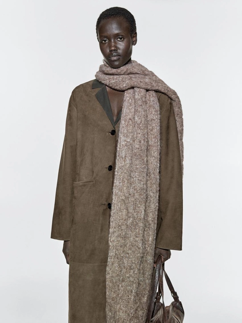 Шарф из альпаки с крупным вязанием