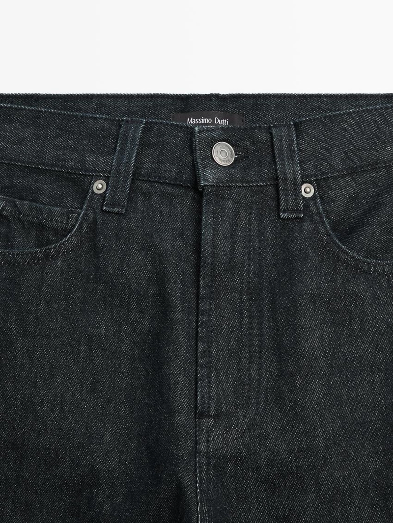 Джинсы с высокой посадкой и широкими штанинами