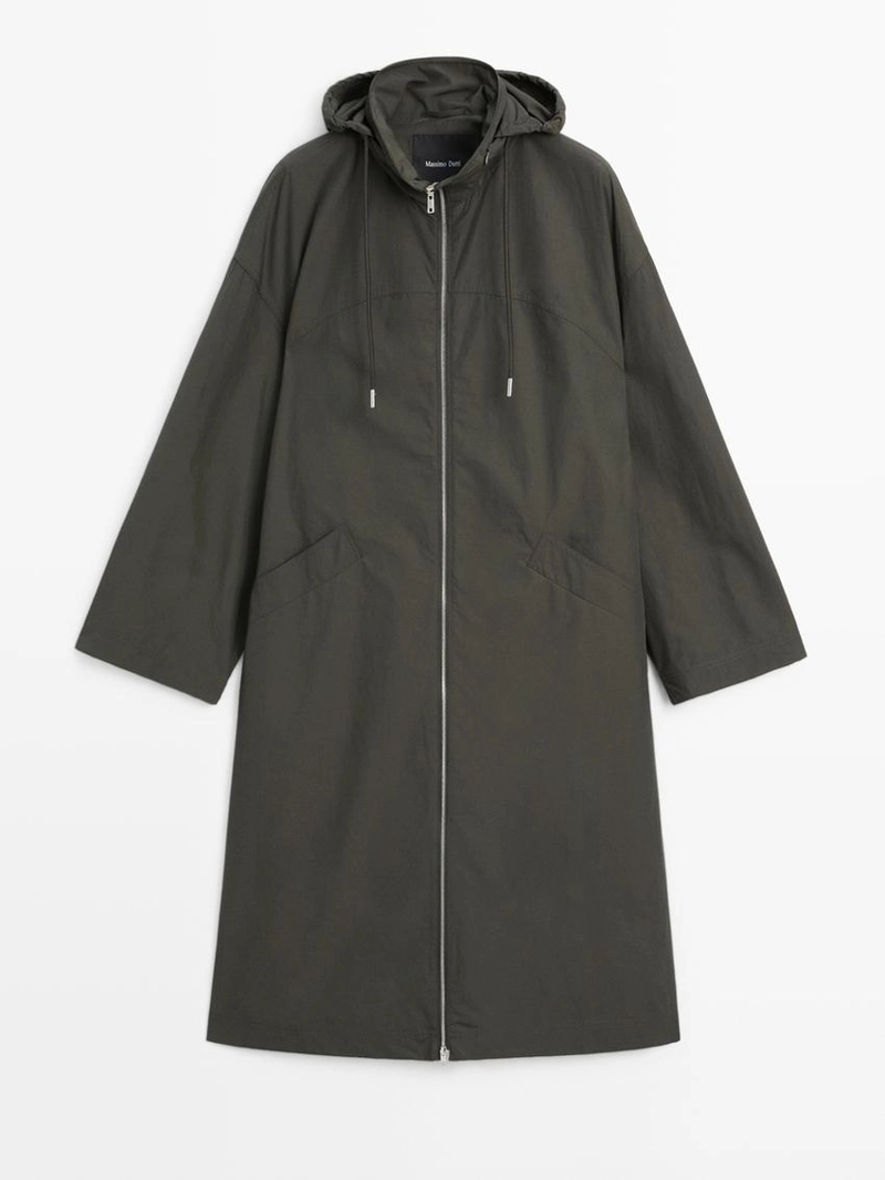 Плащ из технической ткани с капюшоном