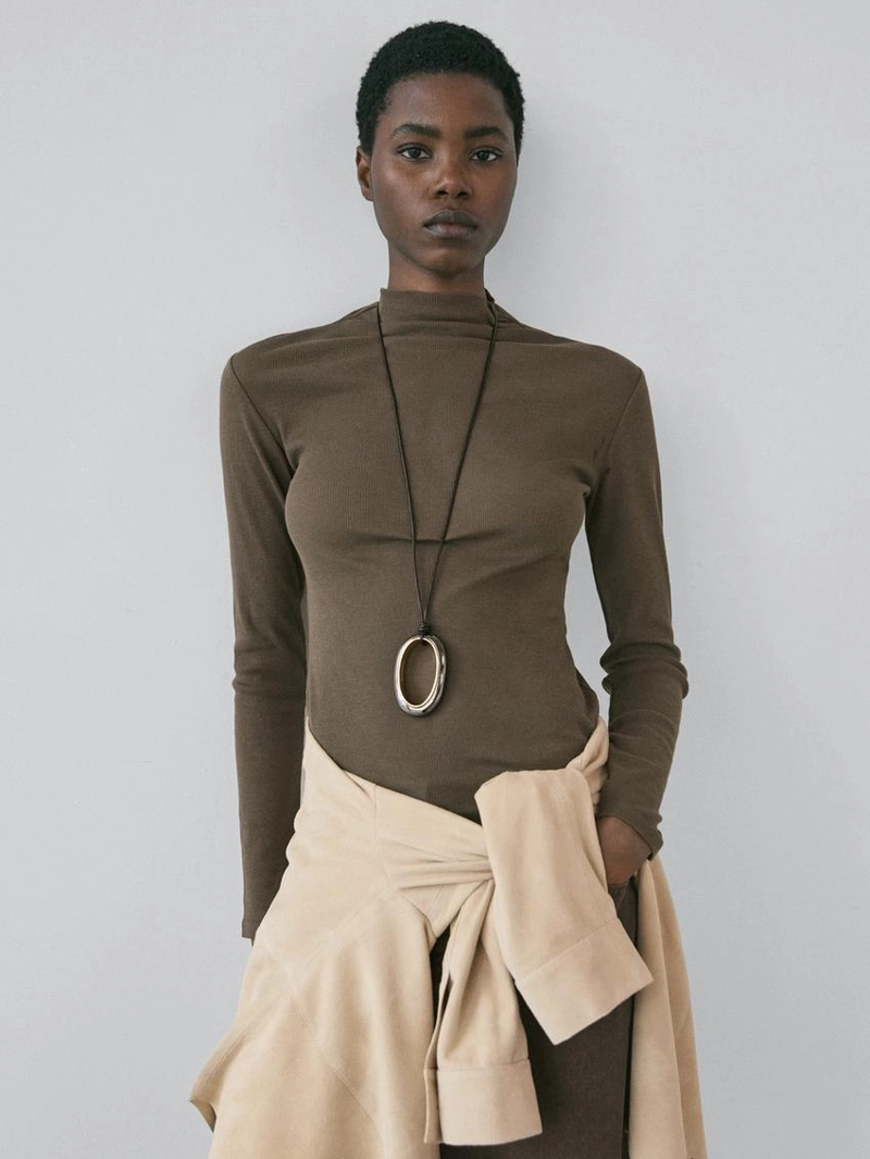 Футболка из ребристого хлопка с длинным рукавом