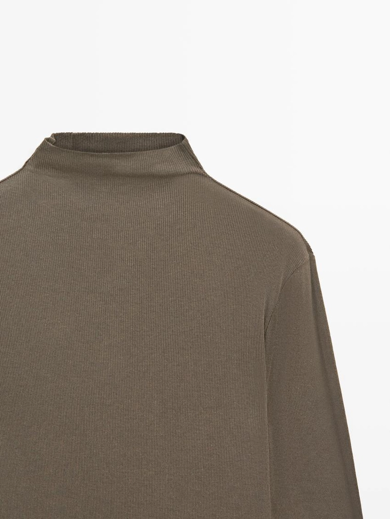 Футболка из ребристого хлопка с длинным рукавом